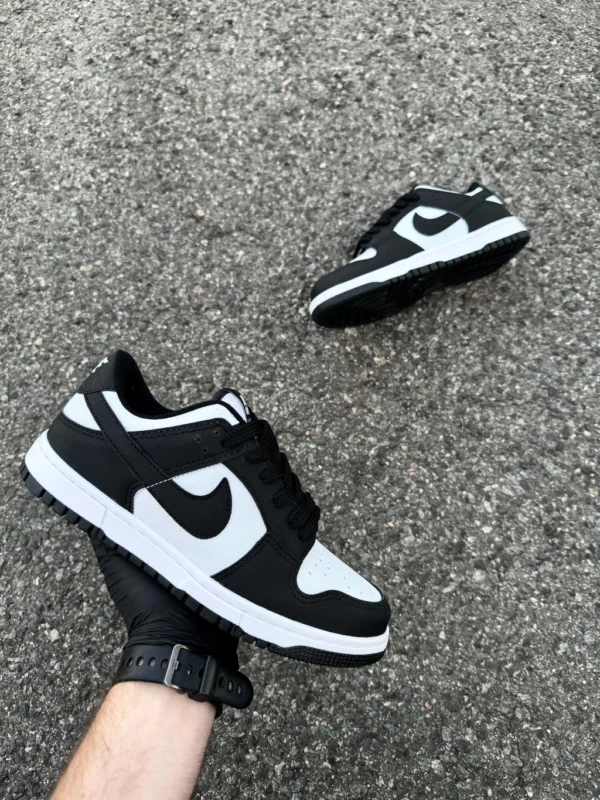 Nike SB Dunk Panda